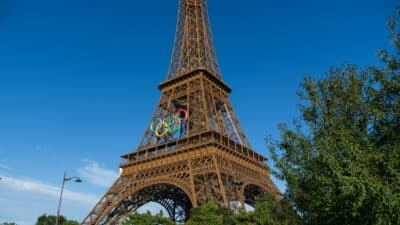 paris tour eiffel logo jo 2024 activité paris